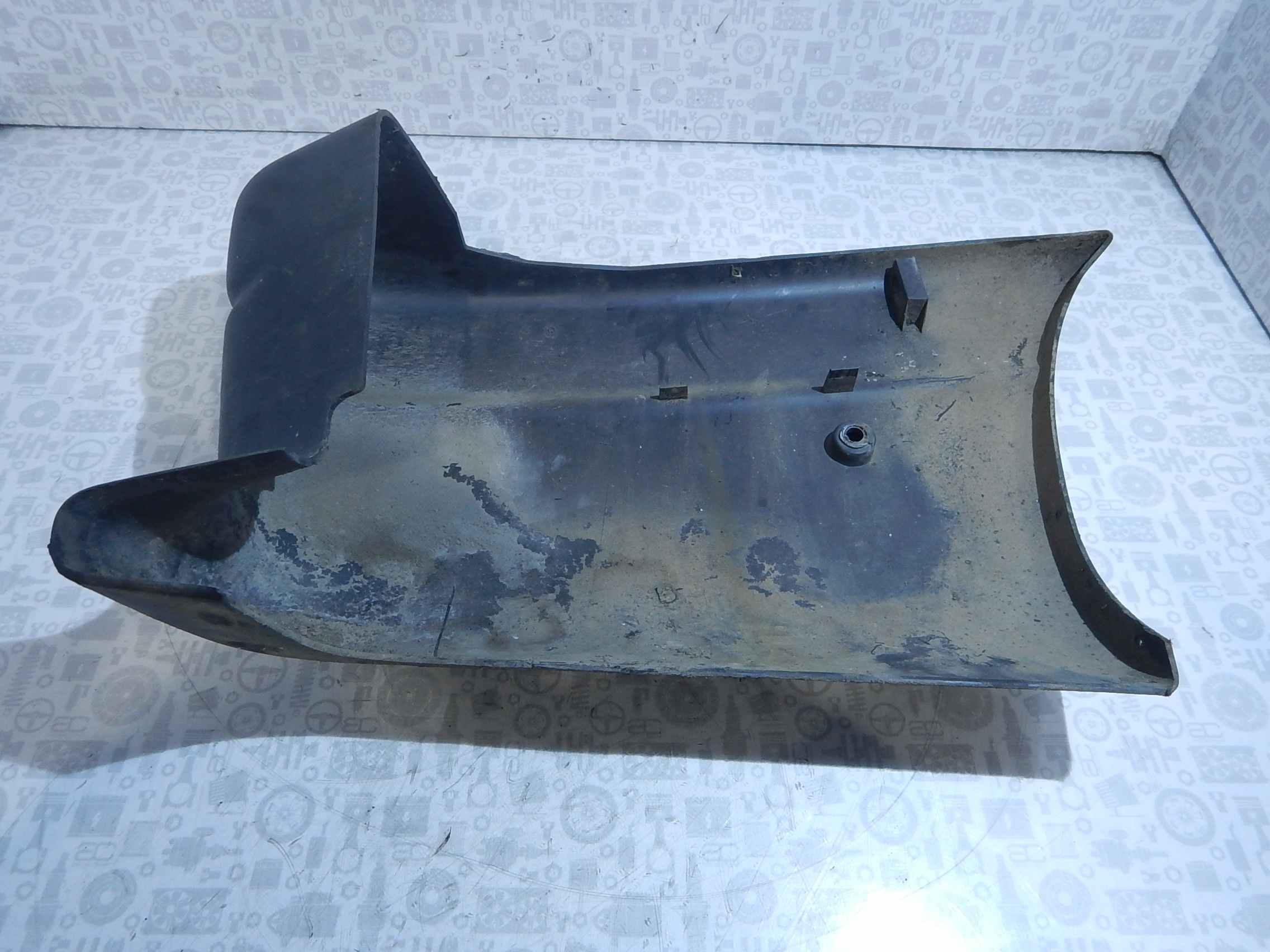 Накладка (клык) бампера левый Opel Movano A (1998-2010)